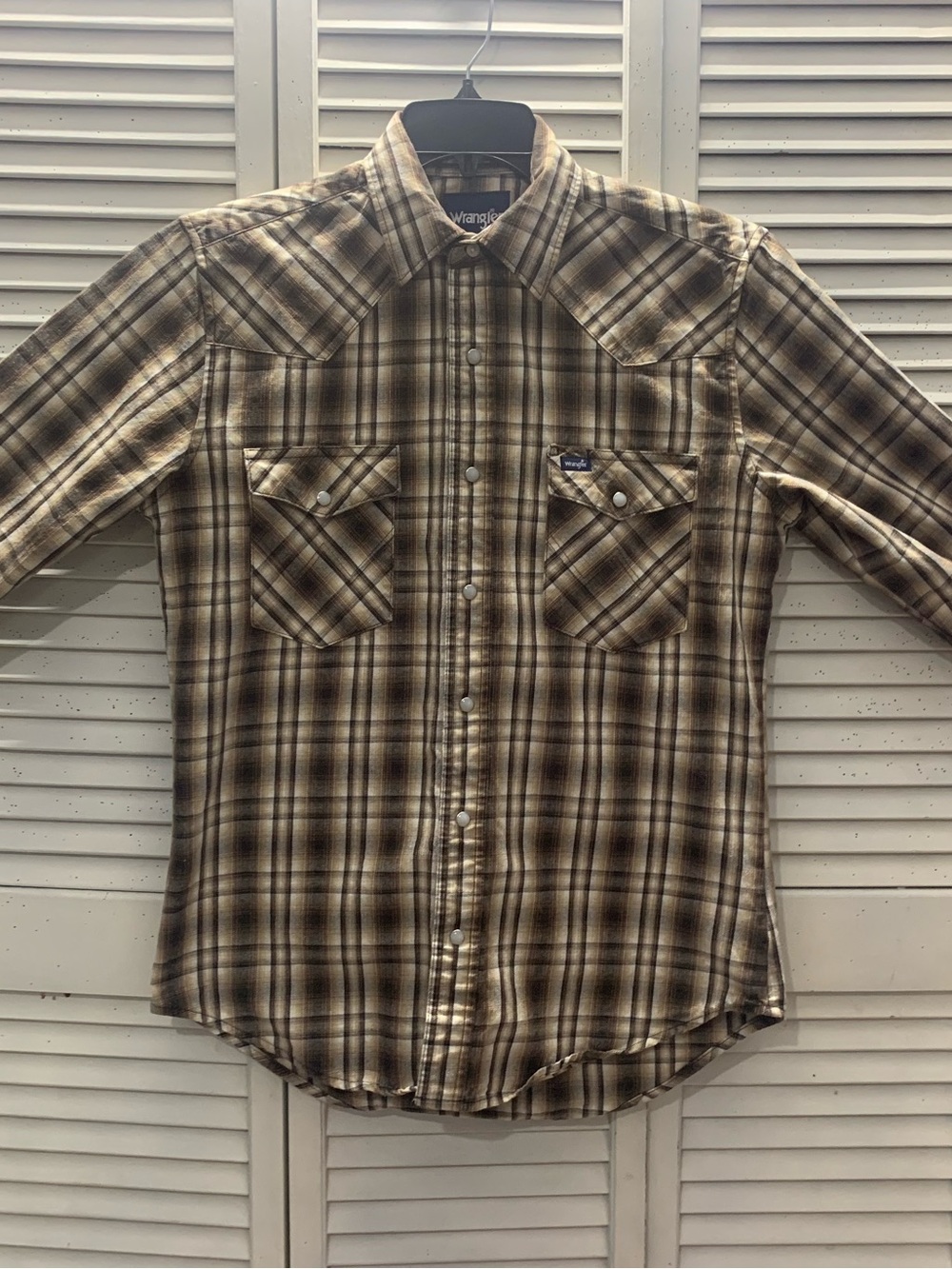 Wrangler Pearl Snap Fall Plaid Long Sleeved Snap Up Shirt Medium
